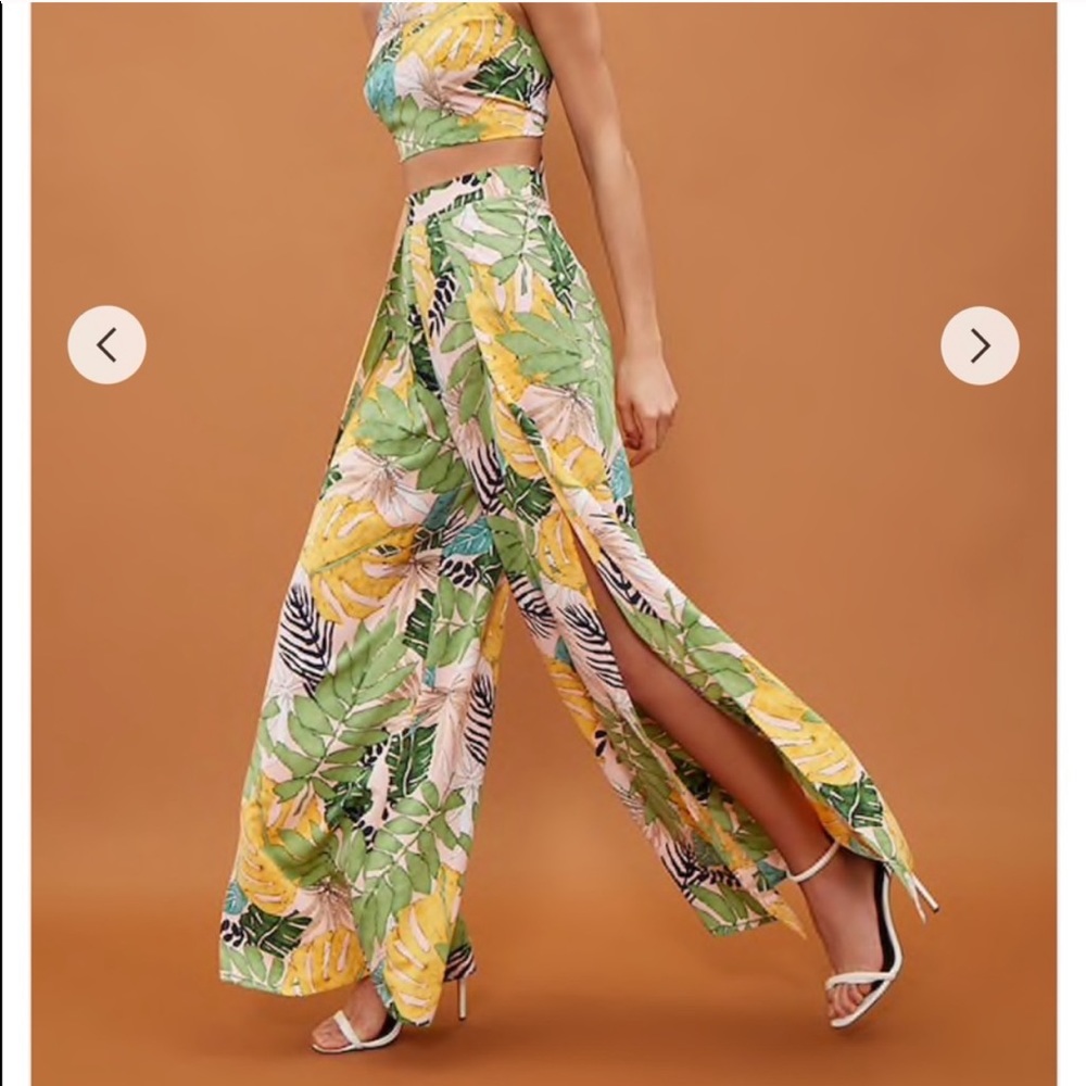 Forever21 Leaf Tulip Hem pants